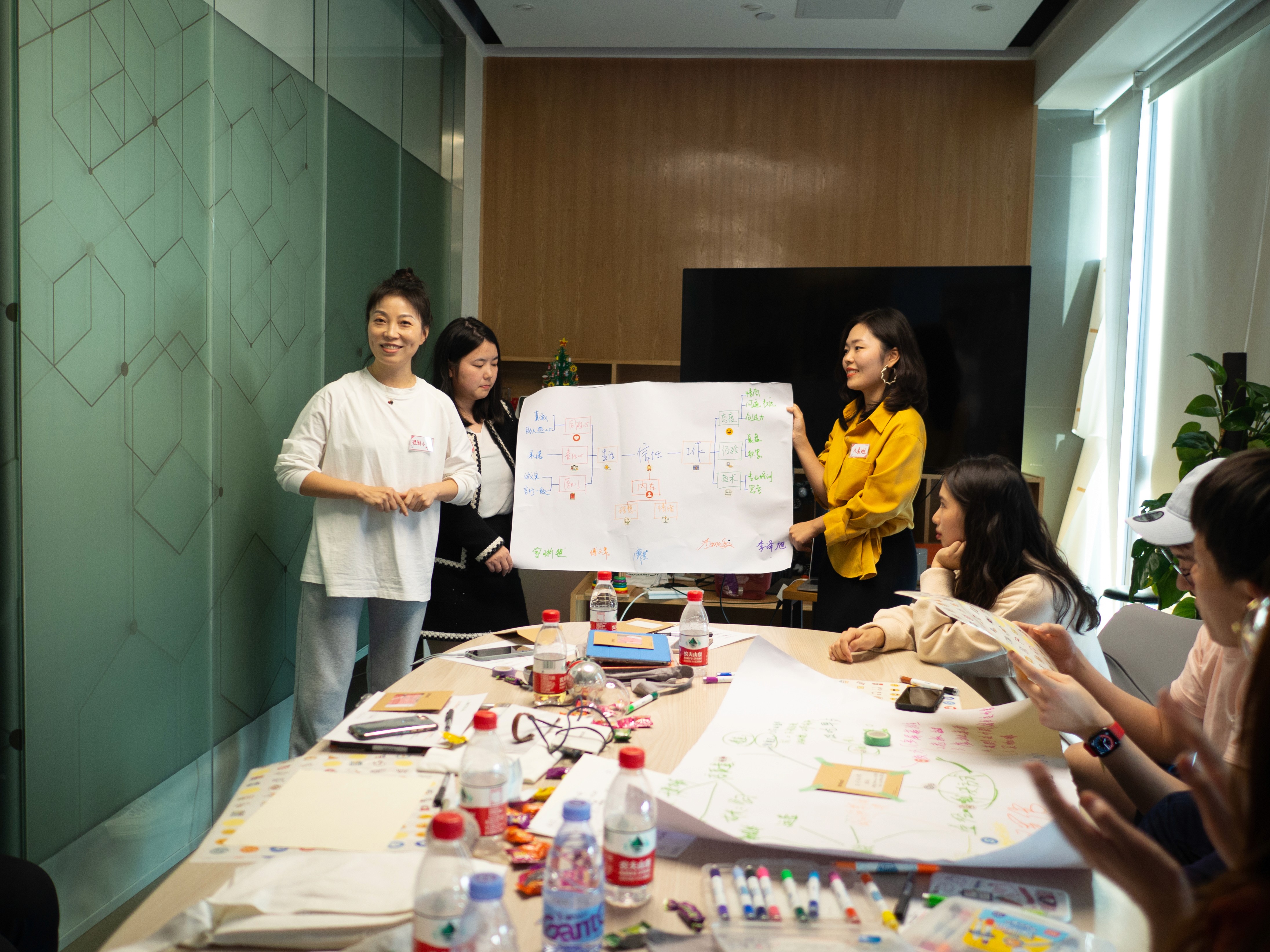 沙龙活动现场讨论