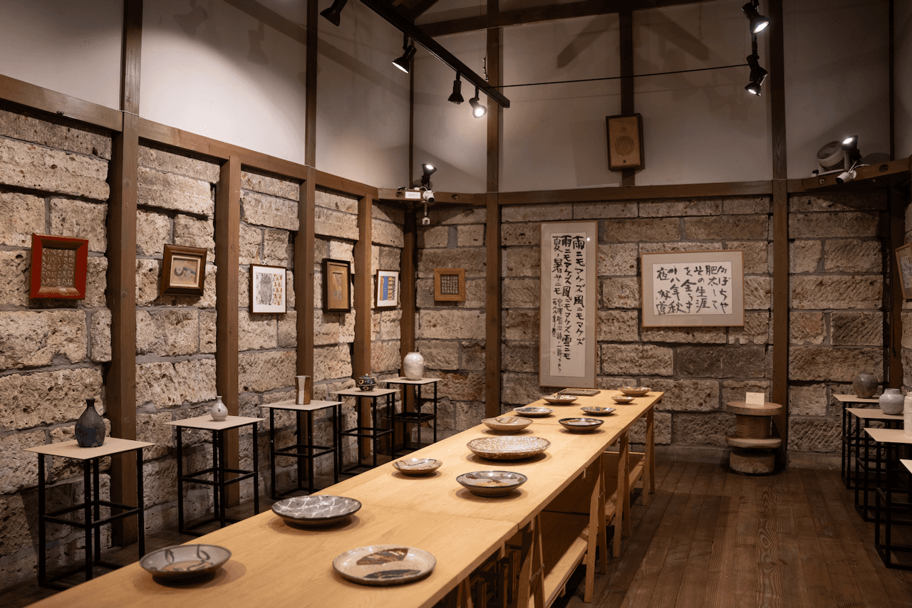Shoji Hamada gallery display