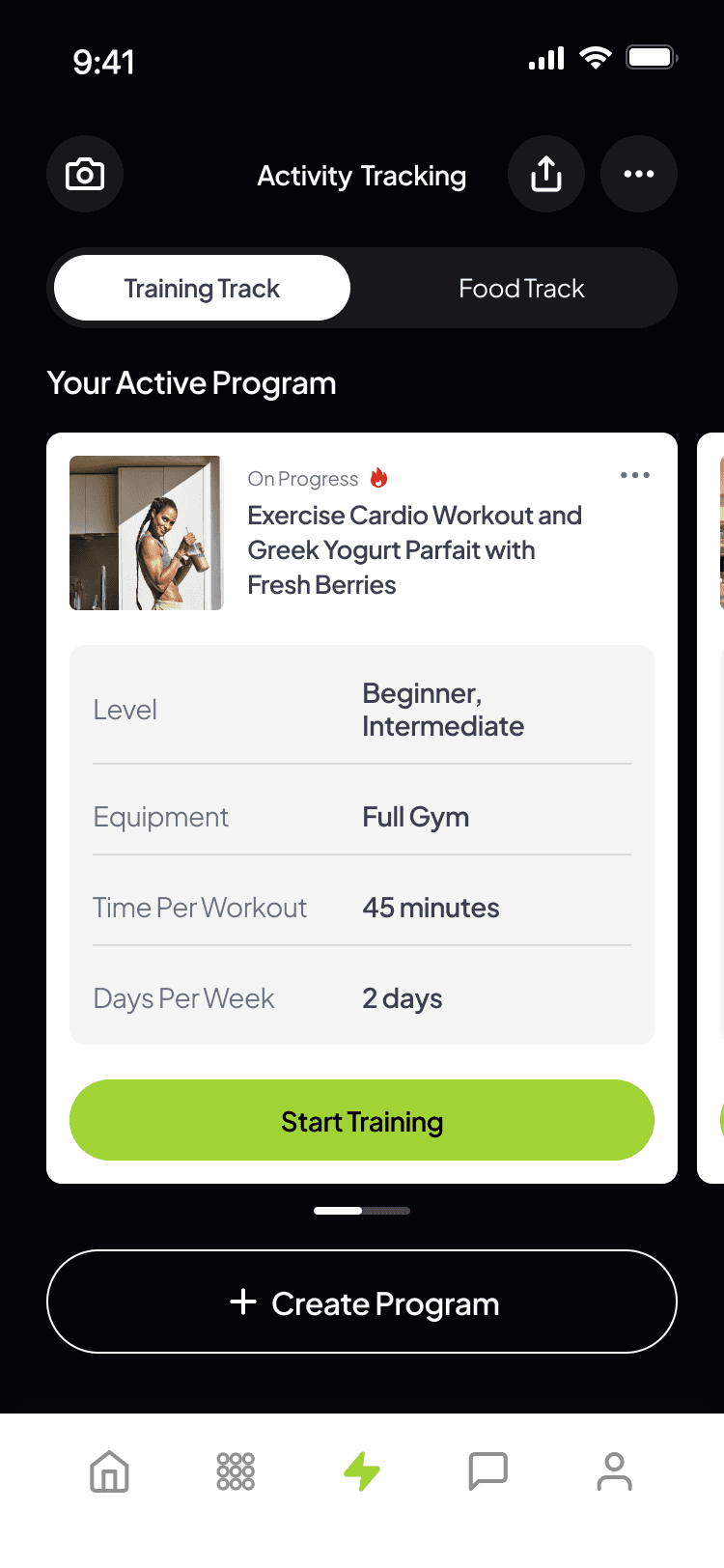 Mobile app screen showing active fitness program titled 'Exercise Cardio Workout and Greek Yogurt Parfait with Fresh Berries,' with training details for beginners and intermediates.