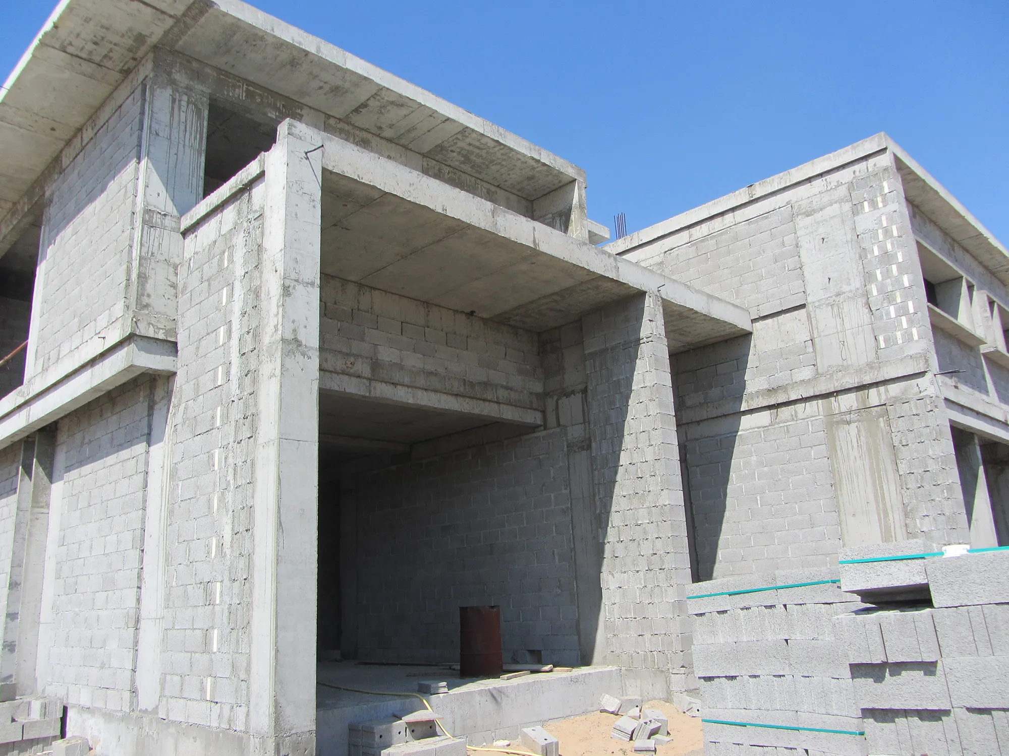 Dubai: Mid Century Modern Villa Design