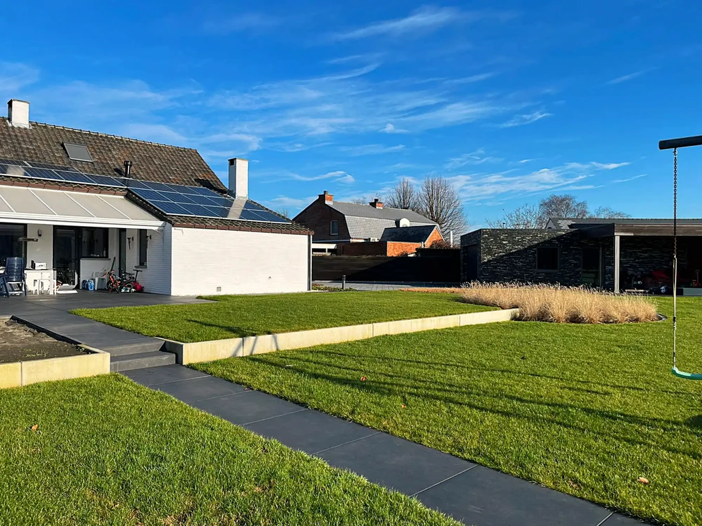 Voorbeeld van een gerealiseerd tuinproject door De Boogerd, met aandacht voor detail, duurzaamheid en maatwerk.