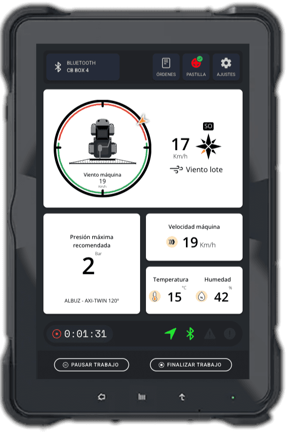 Concetrated triathlete grayscale