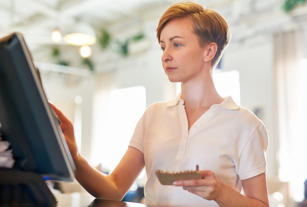 restaurant pos features.