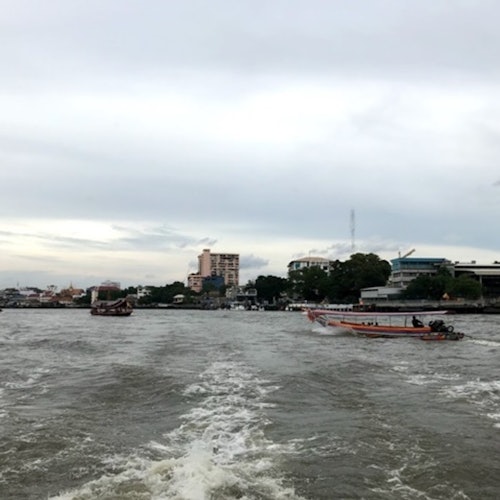 Bangkok City Sites by Foot, Tuk-Tuk & Riverboat