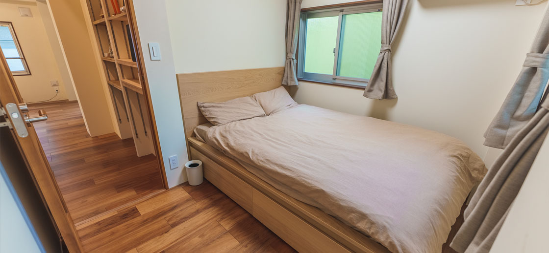 One sleeping area with a double bed