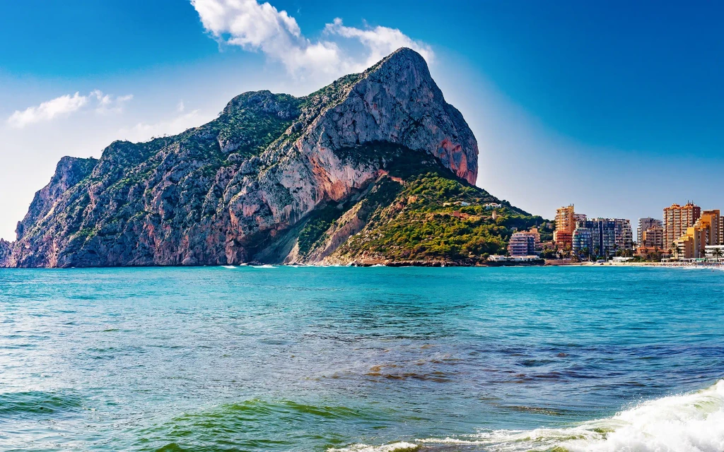Calpeklippen i Calpe på Costa Blanca, Spania | Expa Travel