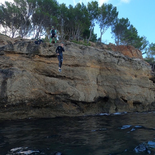 Alcudia: Bilete pentru experiența Coasteering în Can Pastilla
