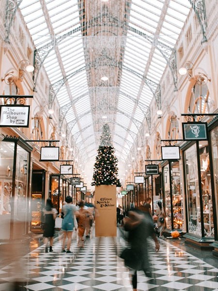 Neighborhood's highlights