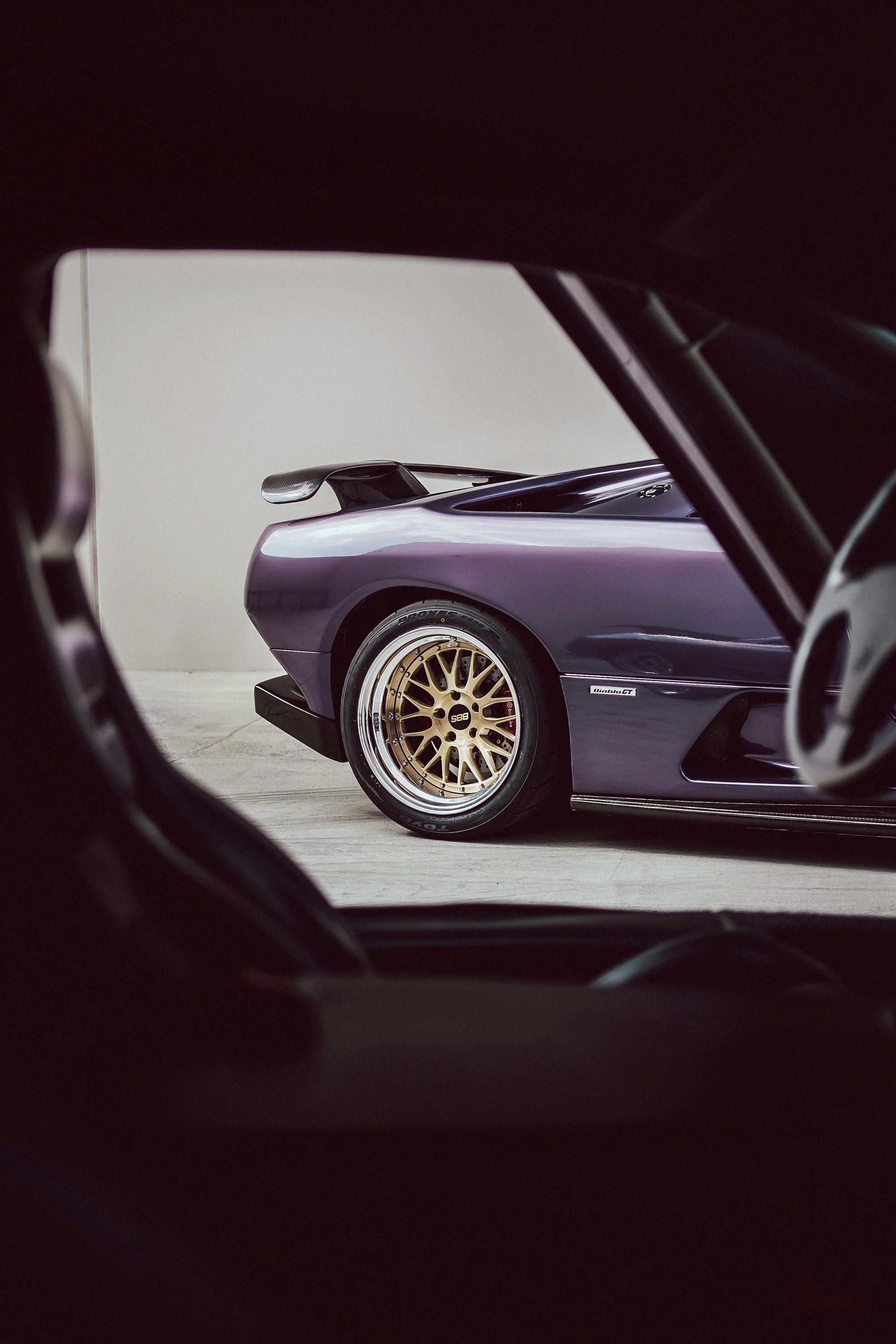 INOZETEK Playboy Amethyst Ash Limited Edition Lamborghini Diablo