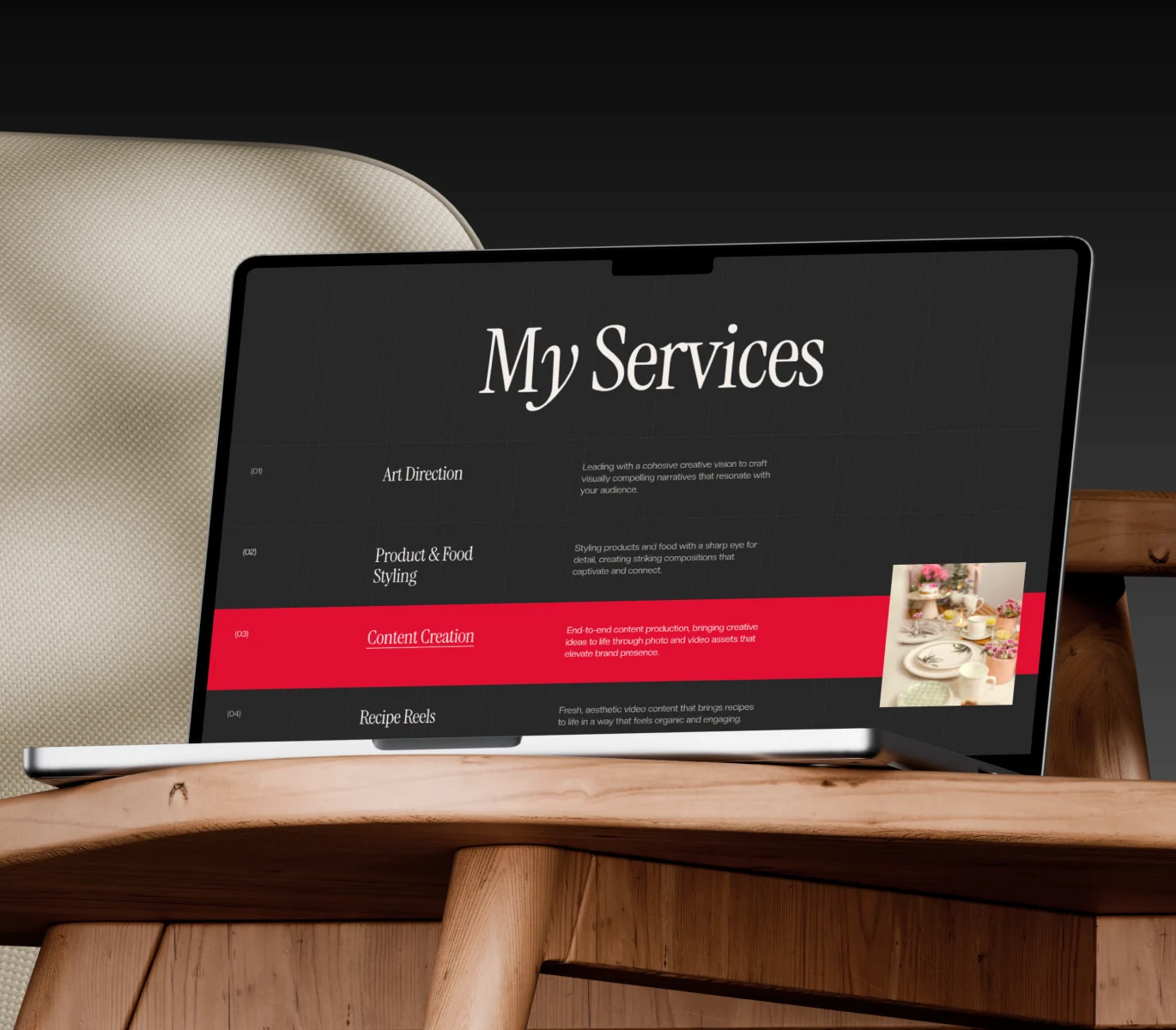 Vidushi Singhania portfolio page showcasing services and content creation.