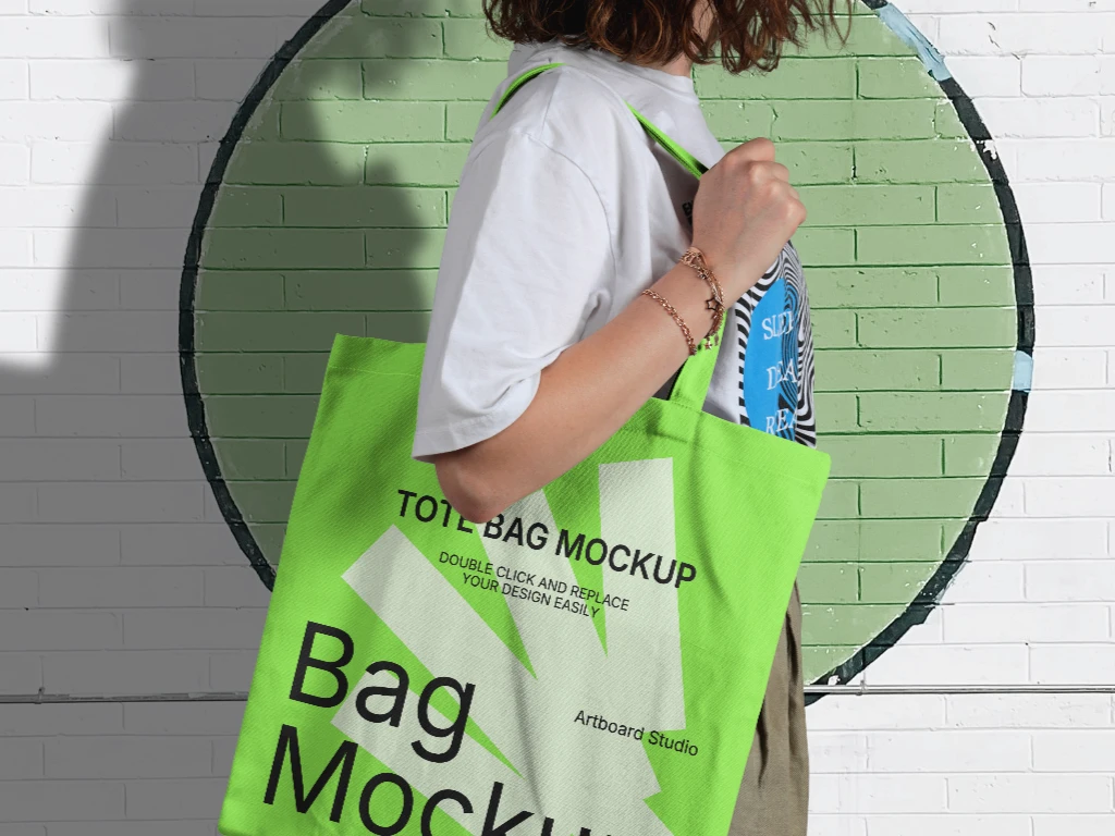 Canvas tote bag mockup with a woman model