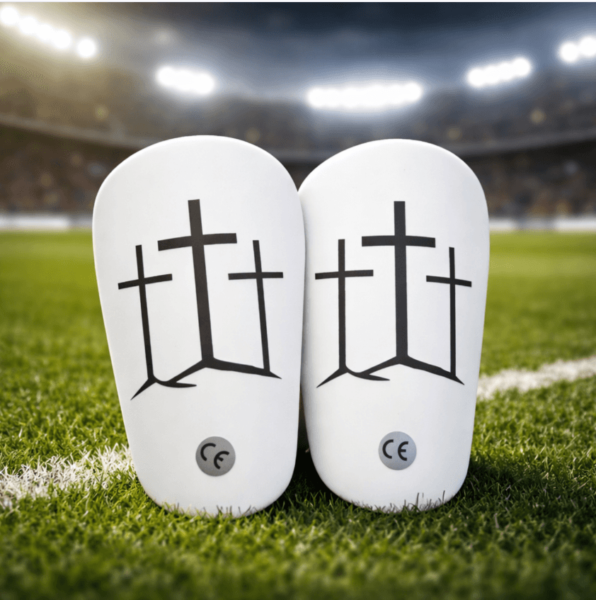 ochraniacze piłkarskie 3 krzyże