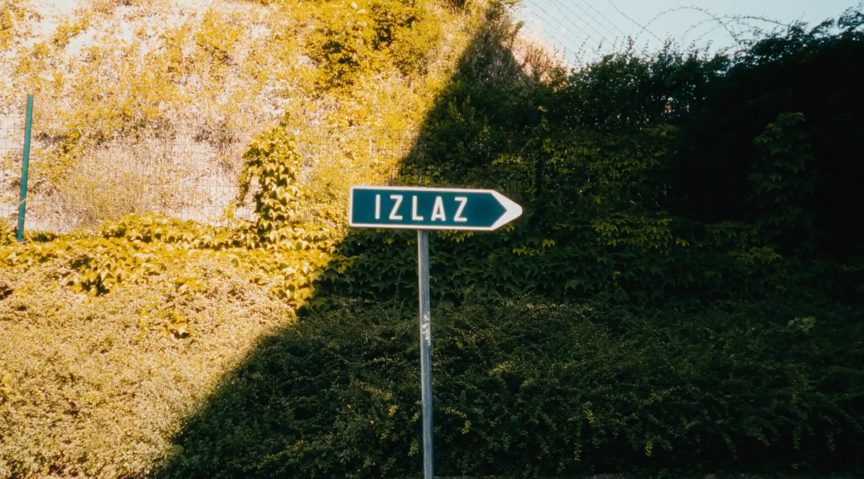 A green Croatian road sign