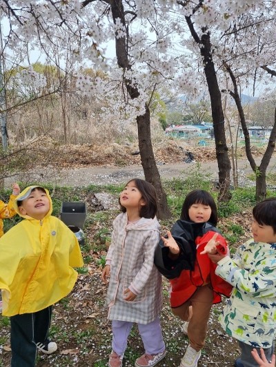 맨발어린이집, 4월 이야기