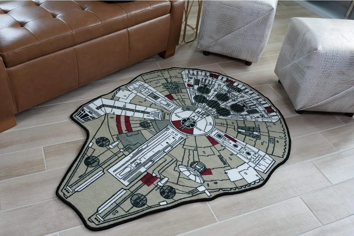 Millenium Falcon rug