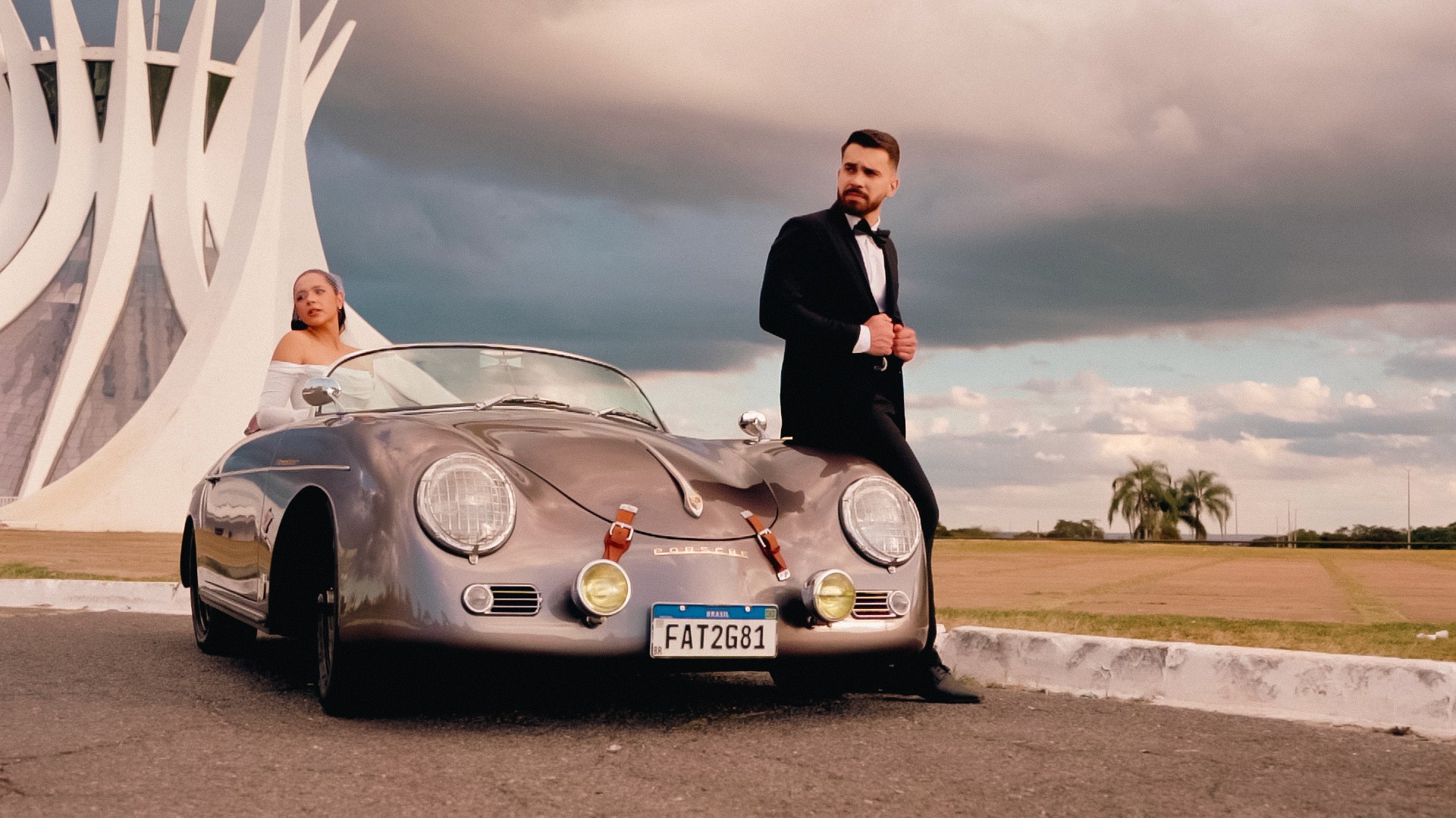 Sienna minimal portrait