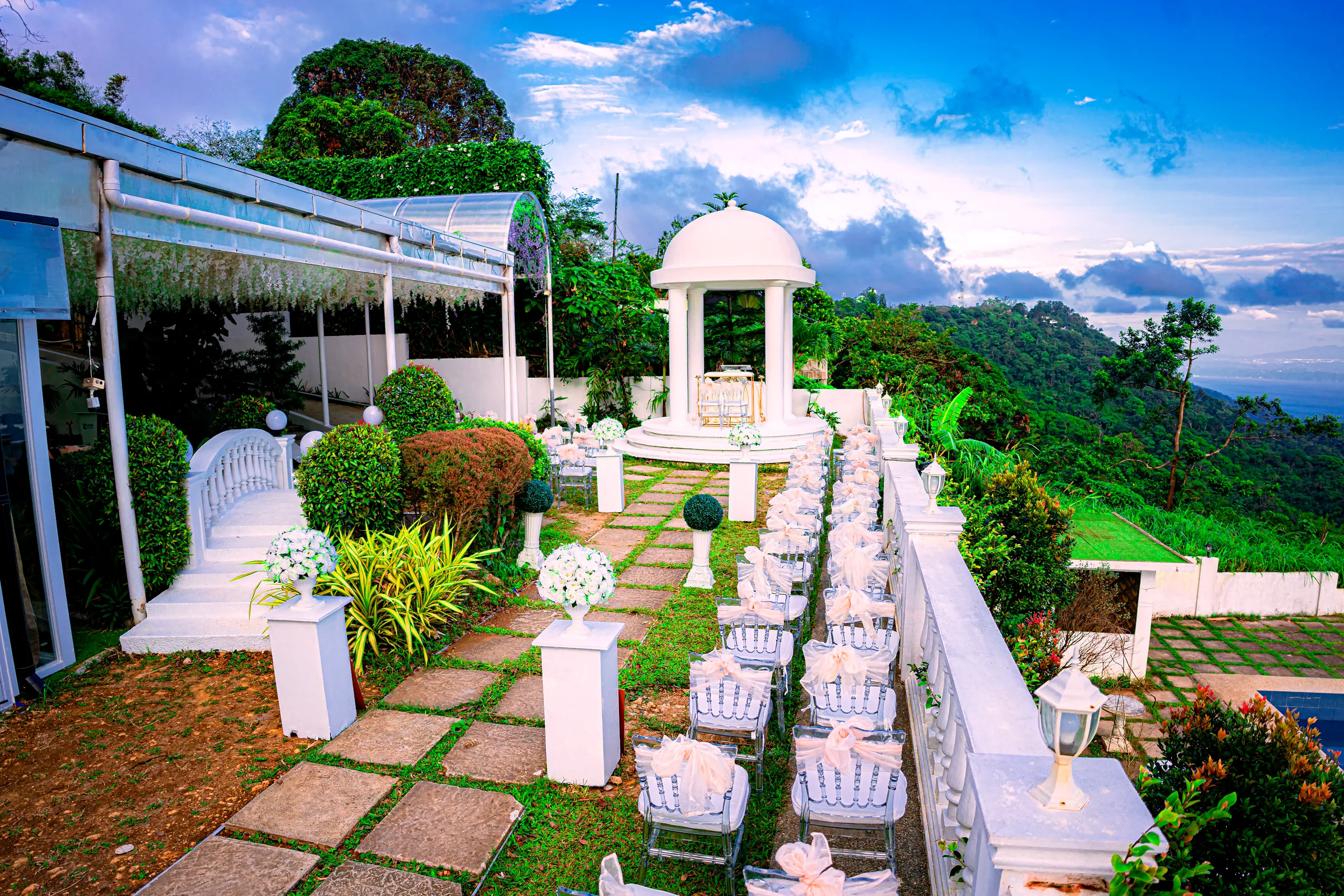 Belle Vue Gazebo — real celebration at Lazuri Tagaytay