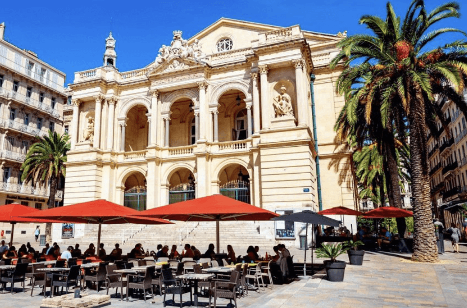 Photo de Toulon où Solarock installe des panneaux photovoltaïques pour les particuliers et les professionnels.