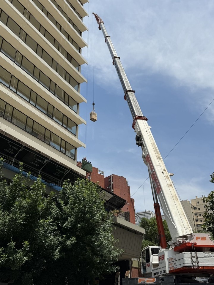 Las obras de la Torre Pirelli, en Retiro. Gentileza Waves.