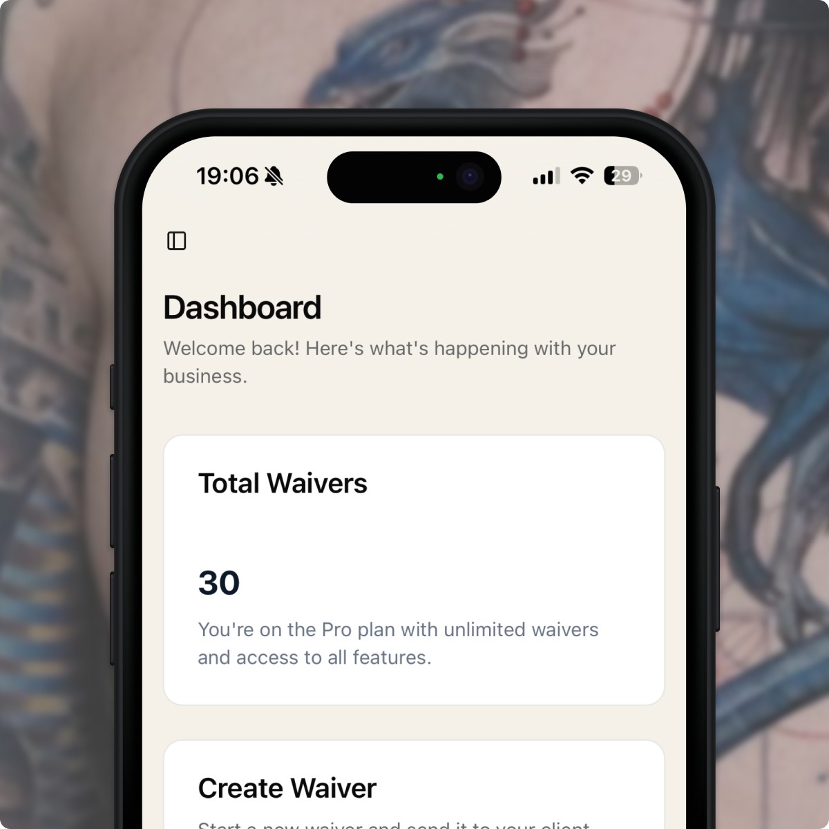Concetrated triathlete grayscale