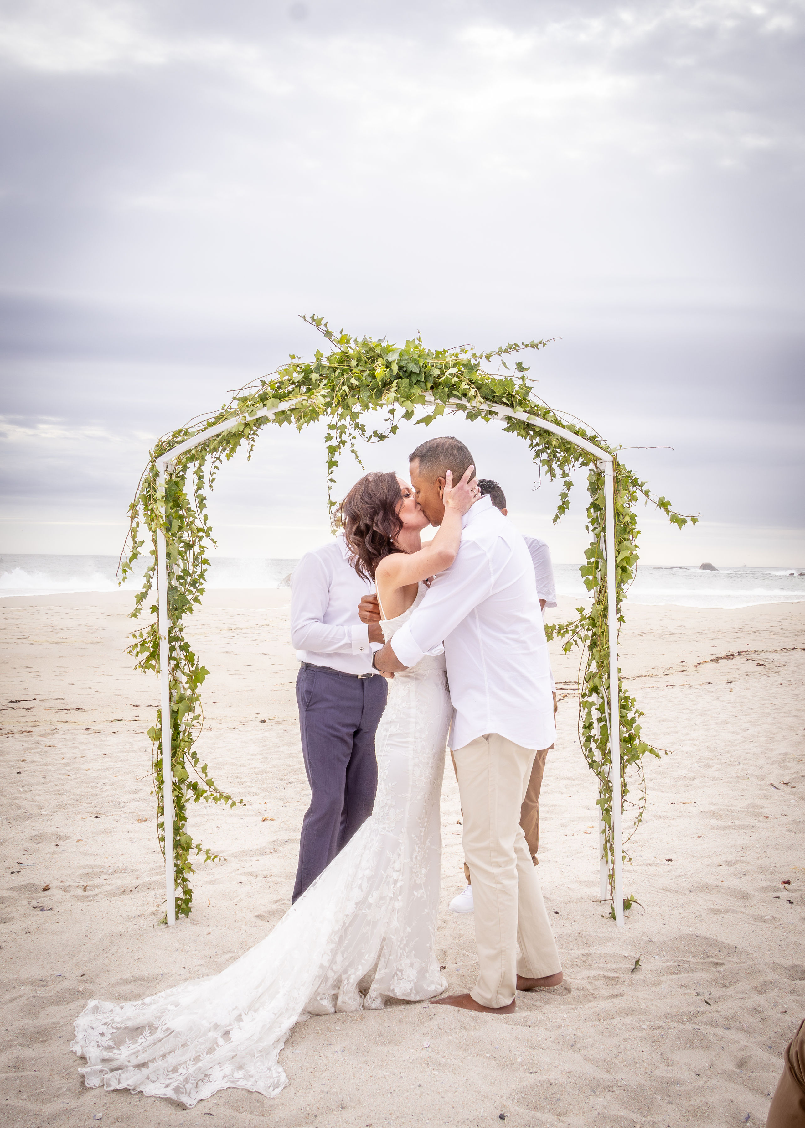a married couple kissing