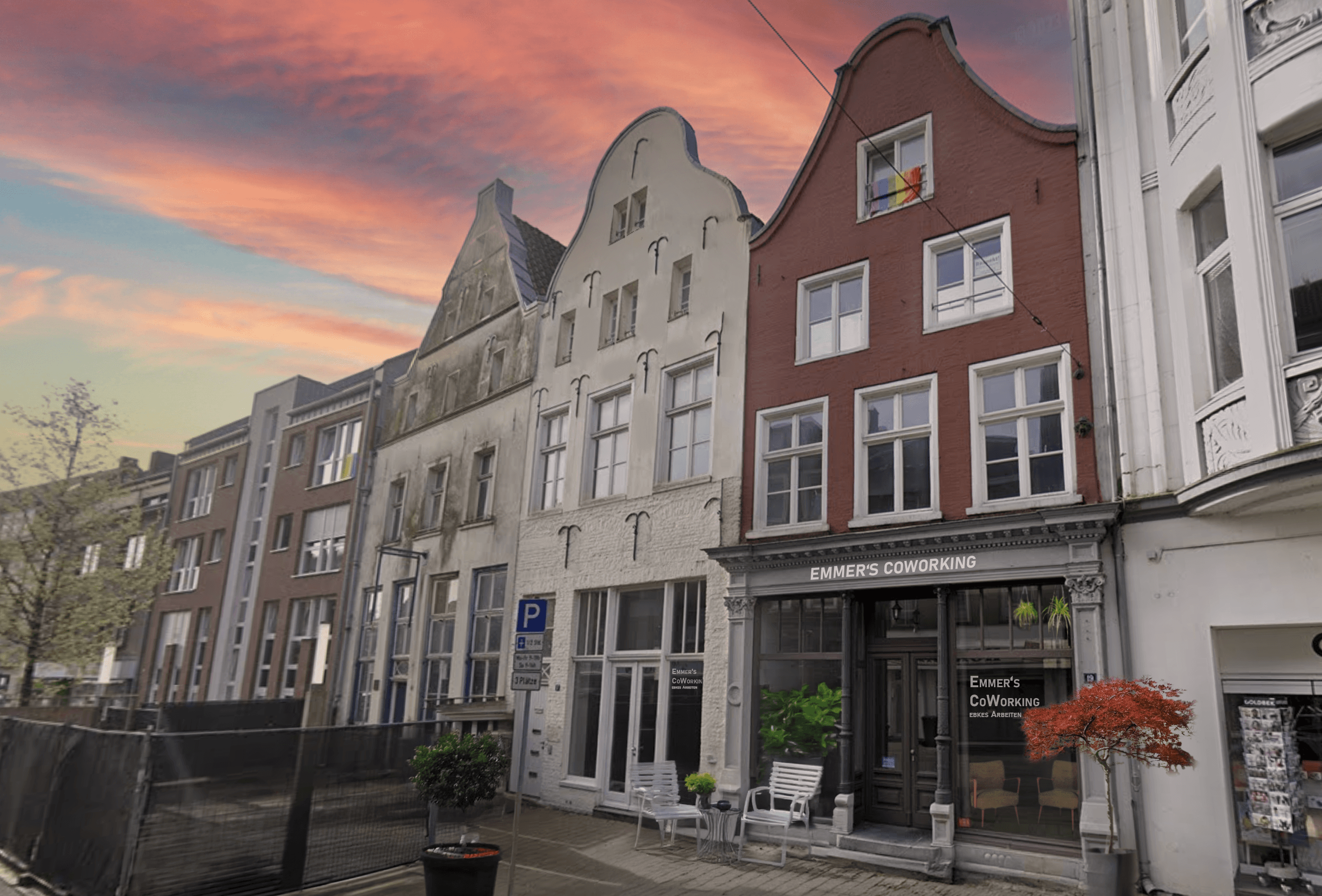 Dynamic picture of a cyclist riding downhill