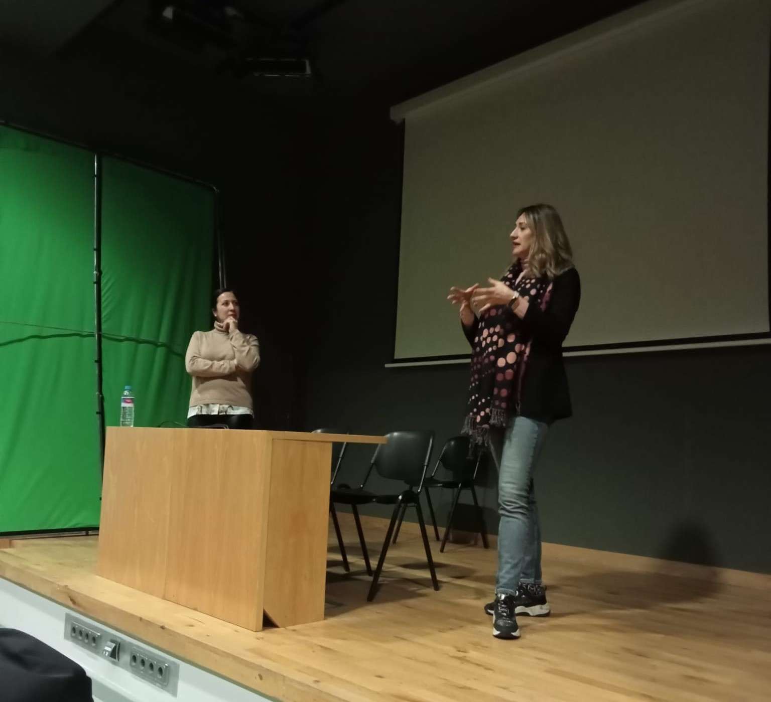 Ponente durante una sesión de Talento Femenino en las aulas, en Egibide