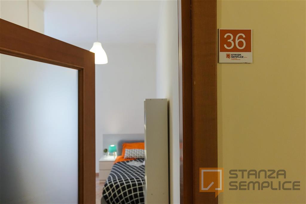 Stanza di 9 mq in Via Pignasecca n., Napoli