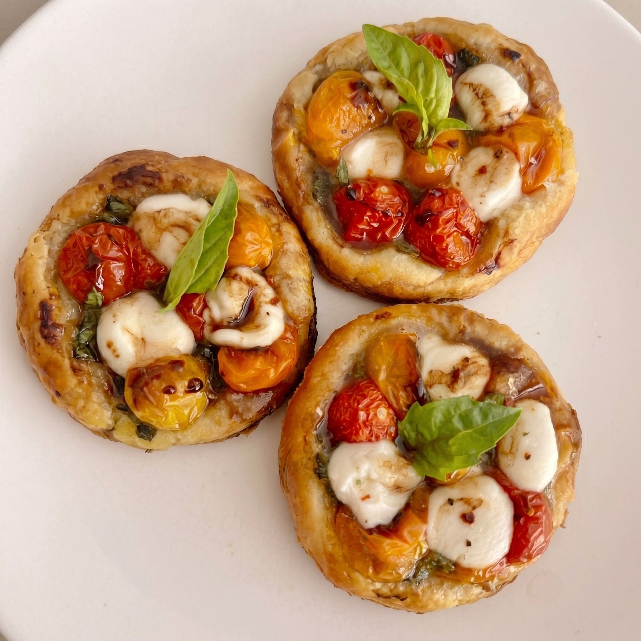 caprese tartlets