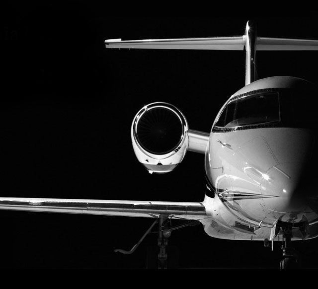 Coach explaining stuff to an athlete