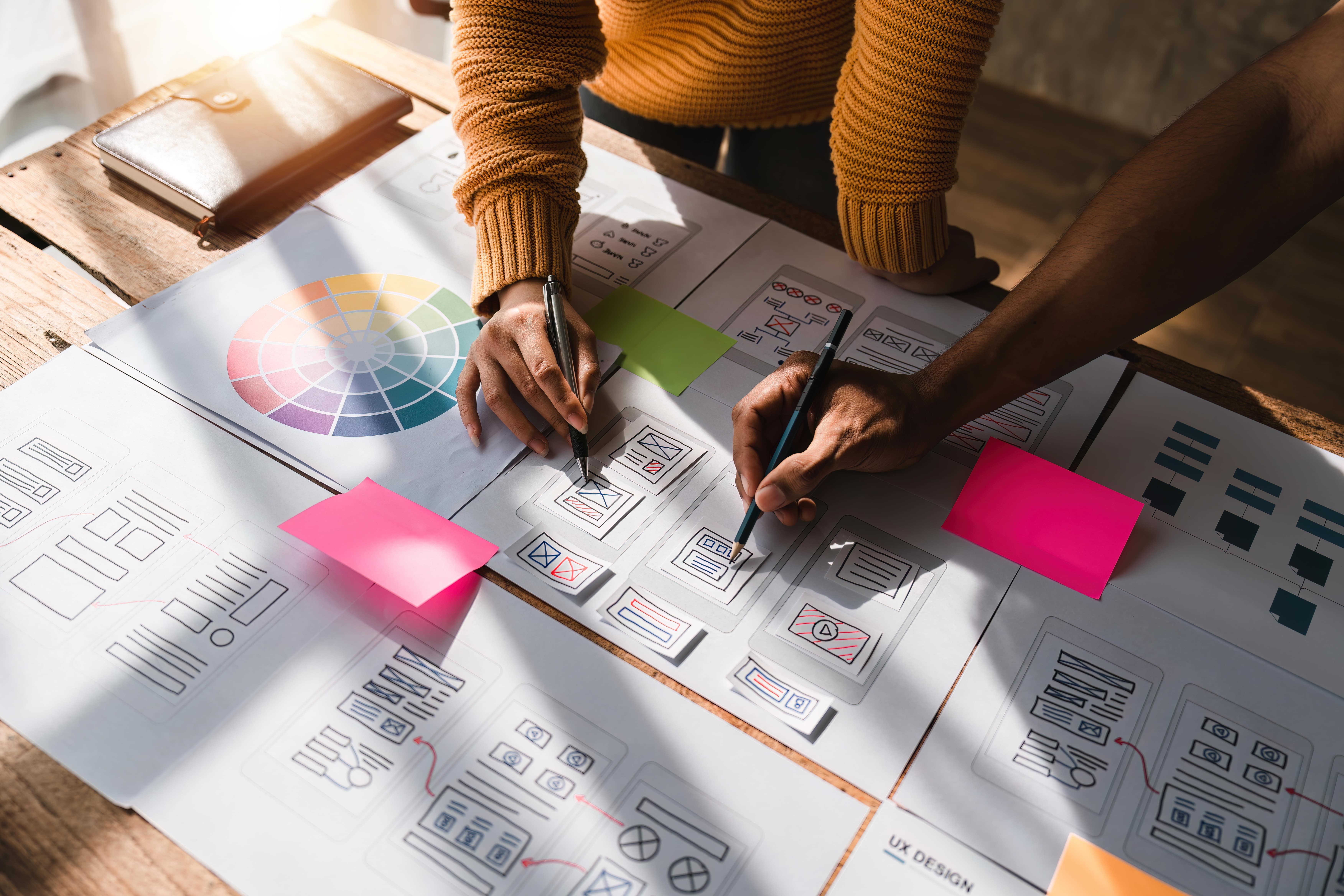 brainstorm-team-of-creative-web-ux-designer