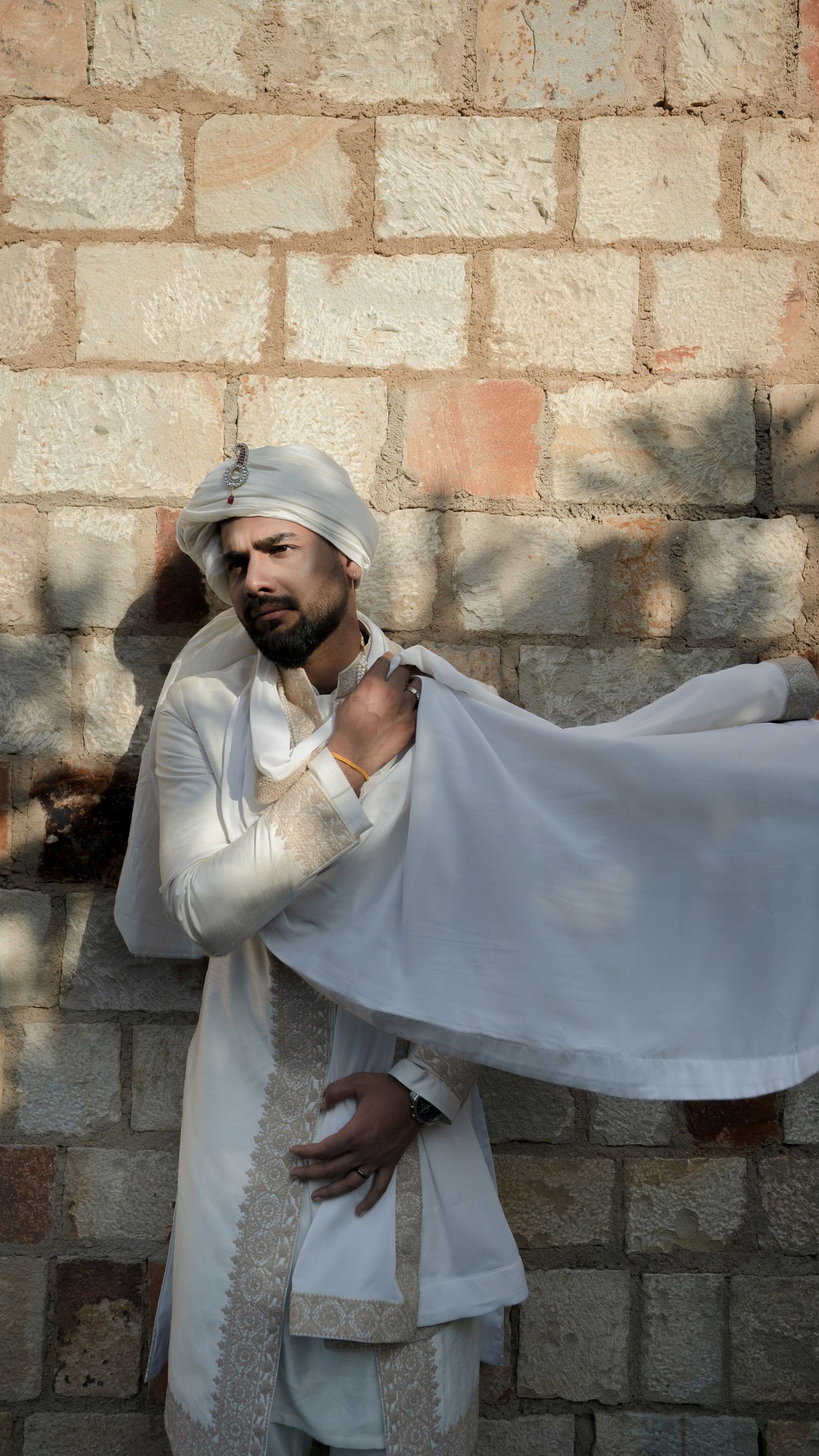 indian groom portrait sherwani turban traditional wedding photography outdoor