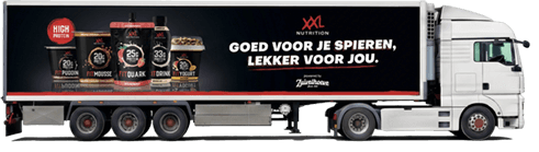 Vrachtwagen met reclame van XXL Nutrition en Zuivelhoeve