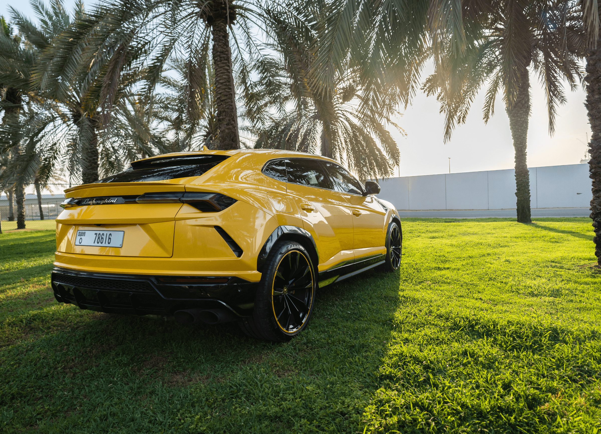 Lamborghini Urus 2021 Yellow