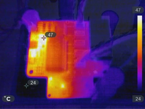 Thermal image at 60V input: regulator hotspot reaching 47°C