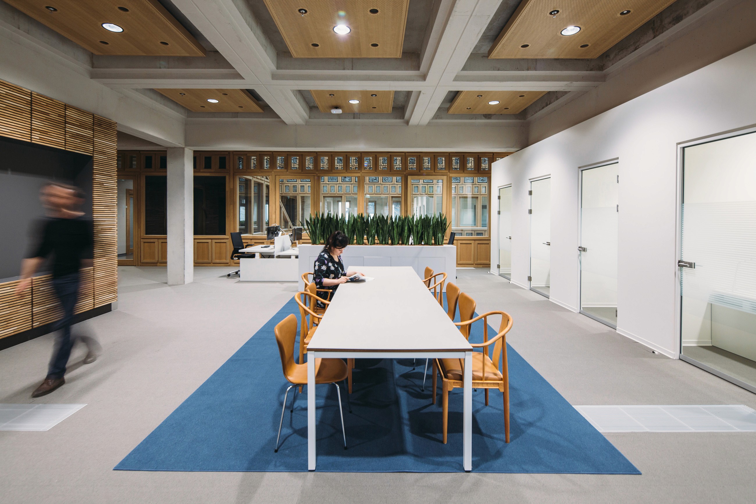 Photo of the workspaces inside the city hall