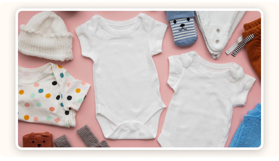 lay of baby clothes