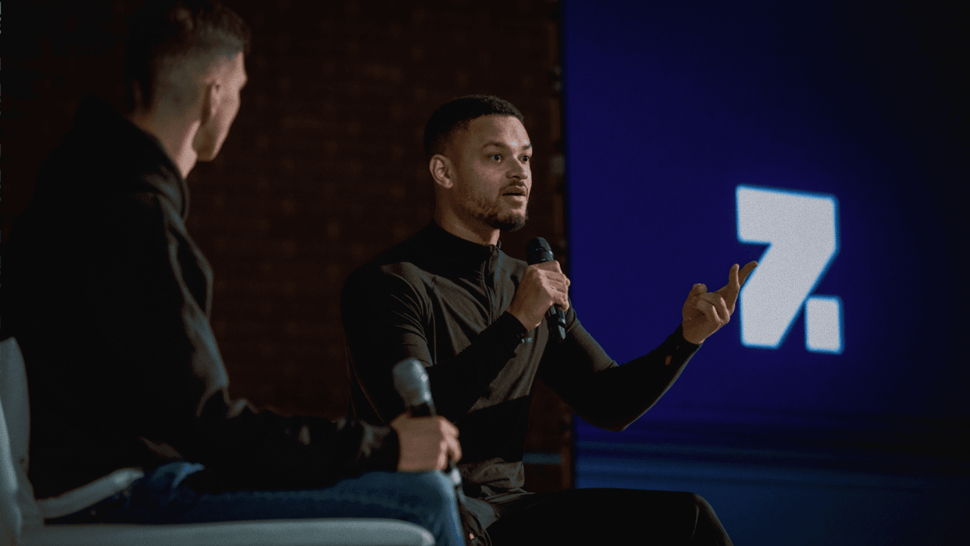 Photo of Steven Bartlett talking at Zebu Live