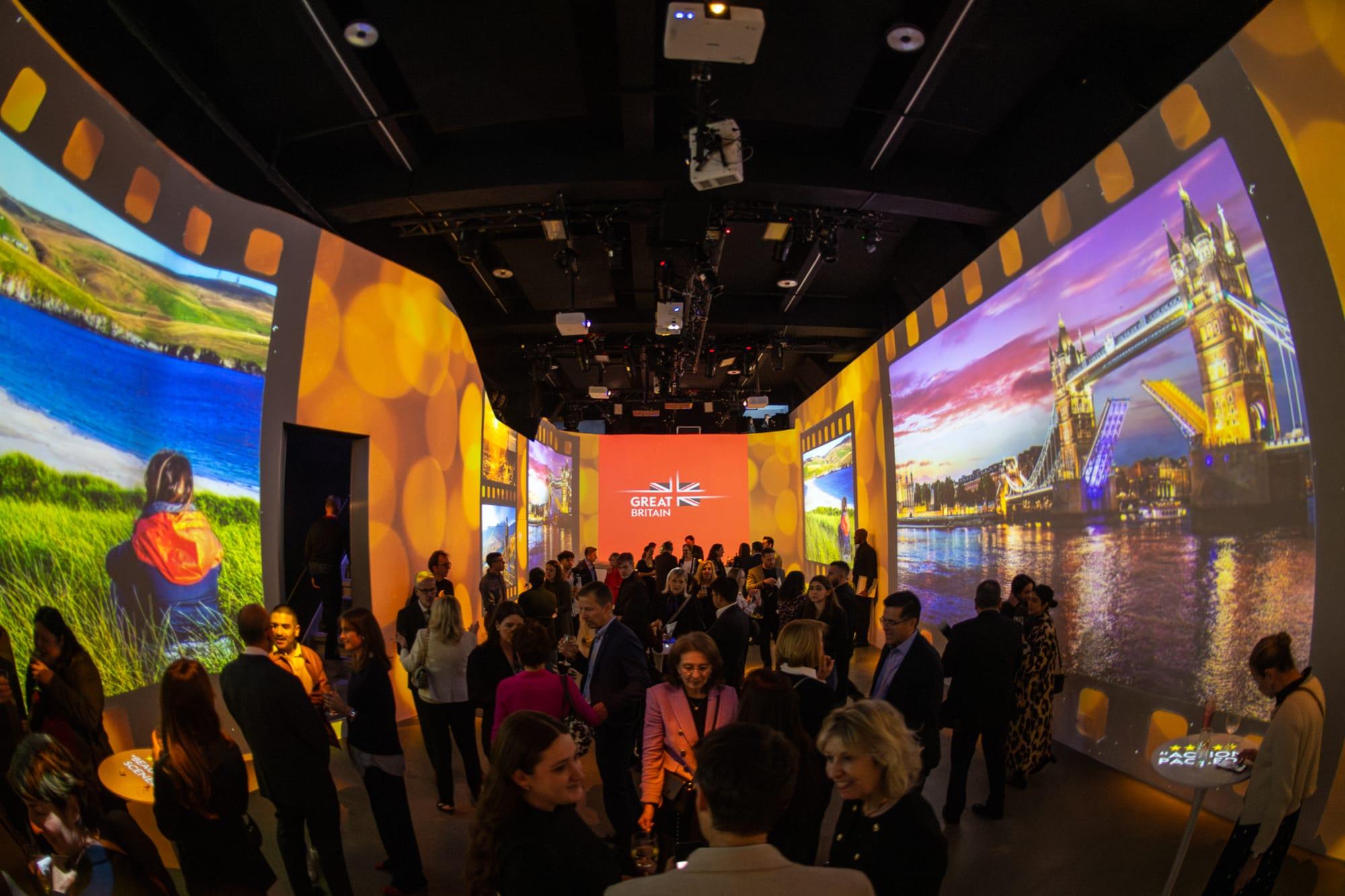 shift-midtown-corporate-conference-audience-seated_web