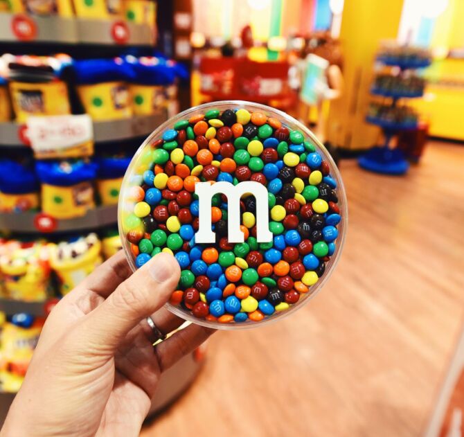 M&M World