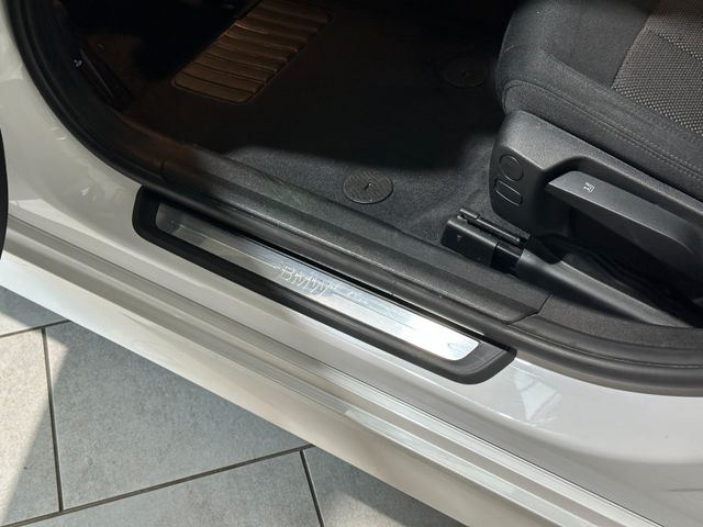 BMW 320 2022 WHITE Gebrauchtwagen - Galeriebild 10