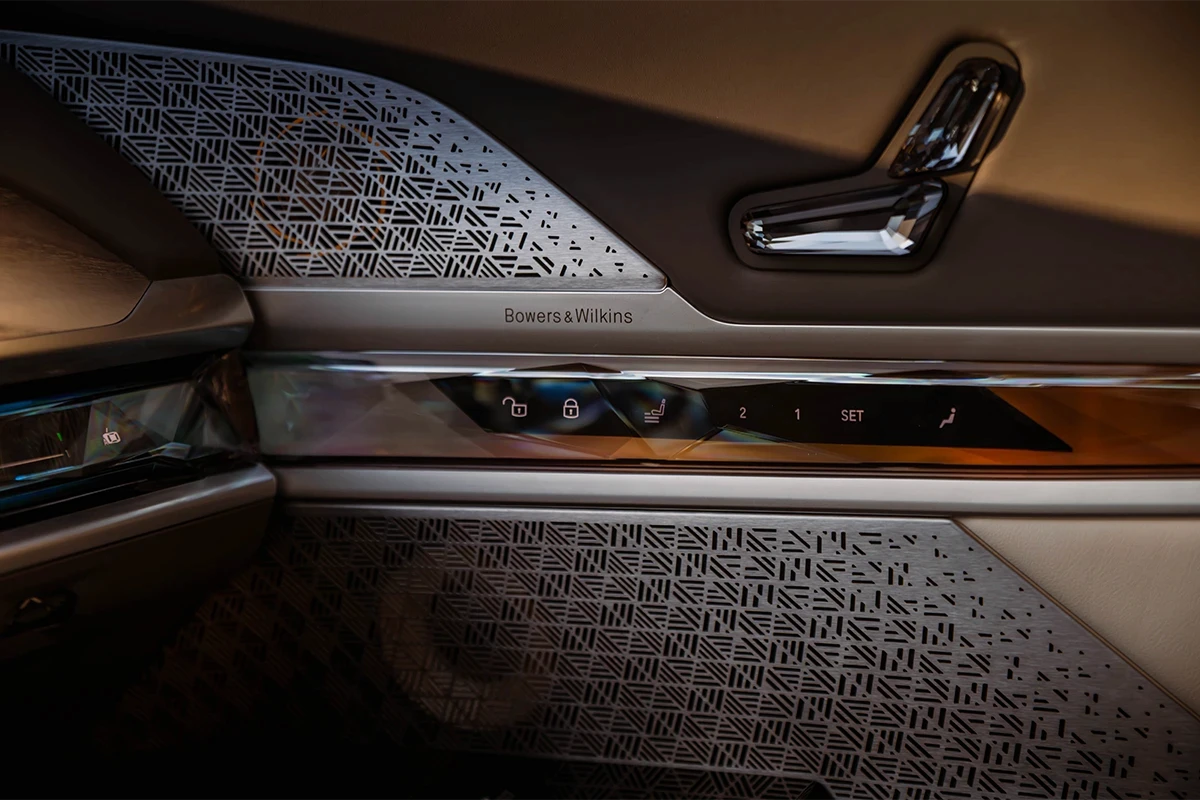 BMW i7 commandes portiere