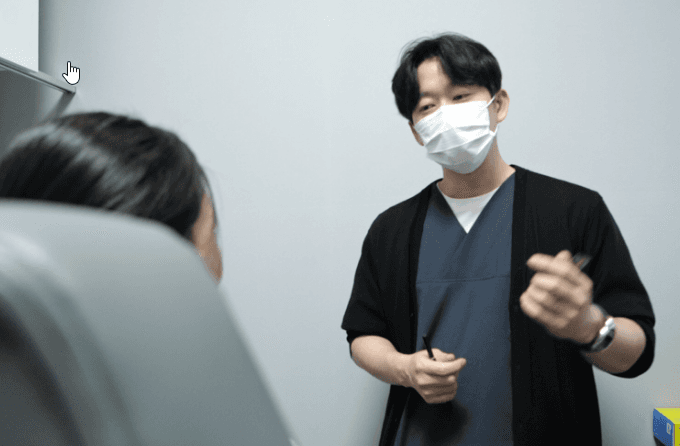 합정 뷰티스톤 피부과 인모드 리프팅 시술실