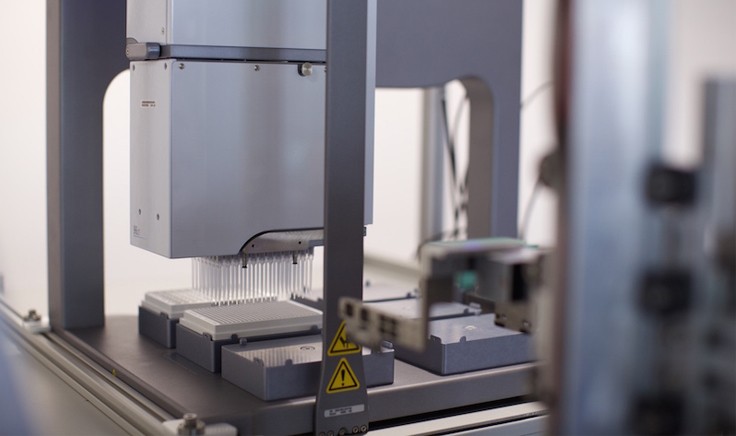 Transcriptic offers state-of-the-art instrumentation such as Agilent Bravos, an automated liquid handling equipment that can do 96- or 384-well transfers in one fast operation.