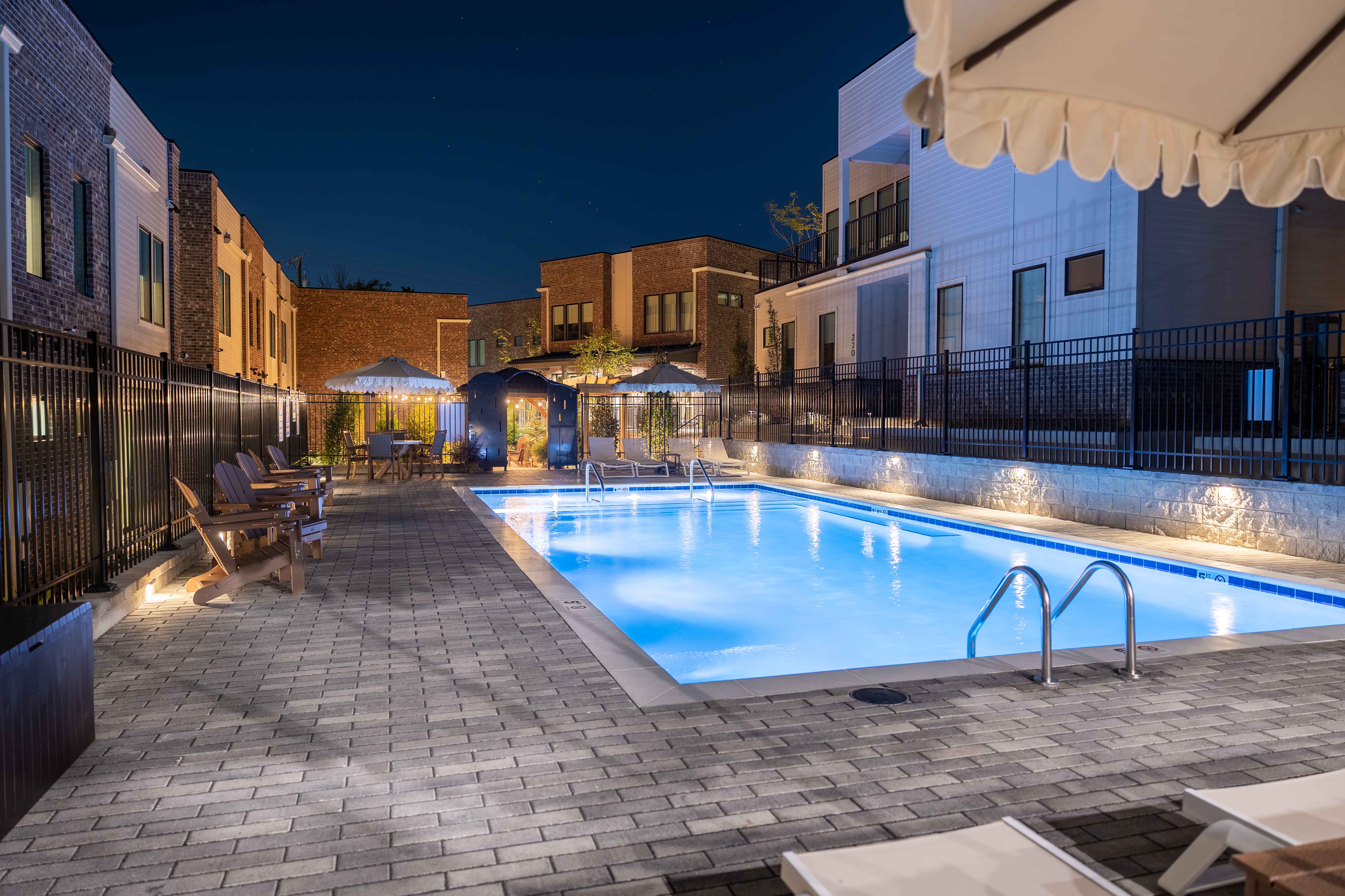 Heated Pool - Noa Nashville