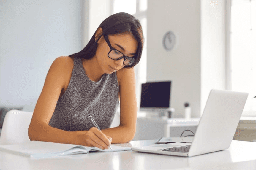 Women working in a desk