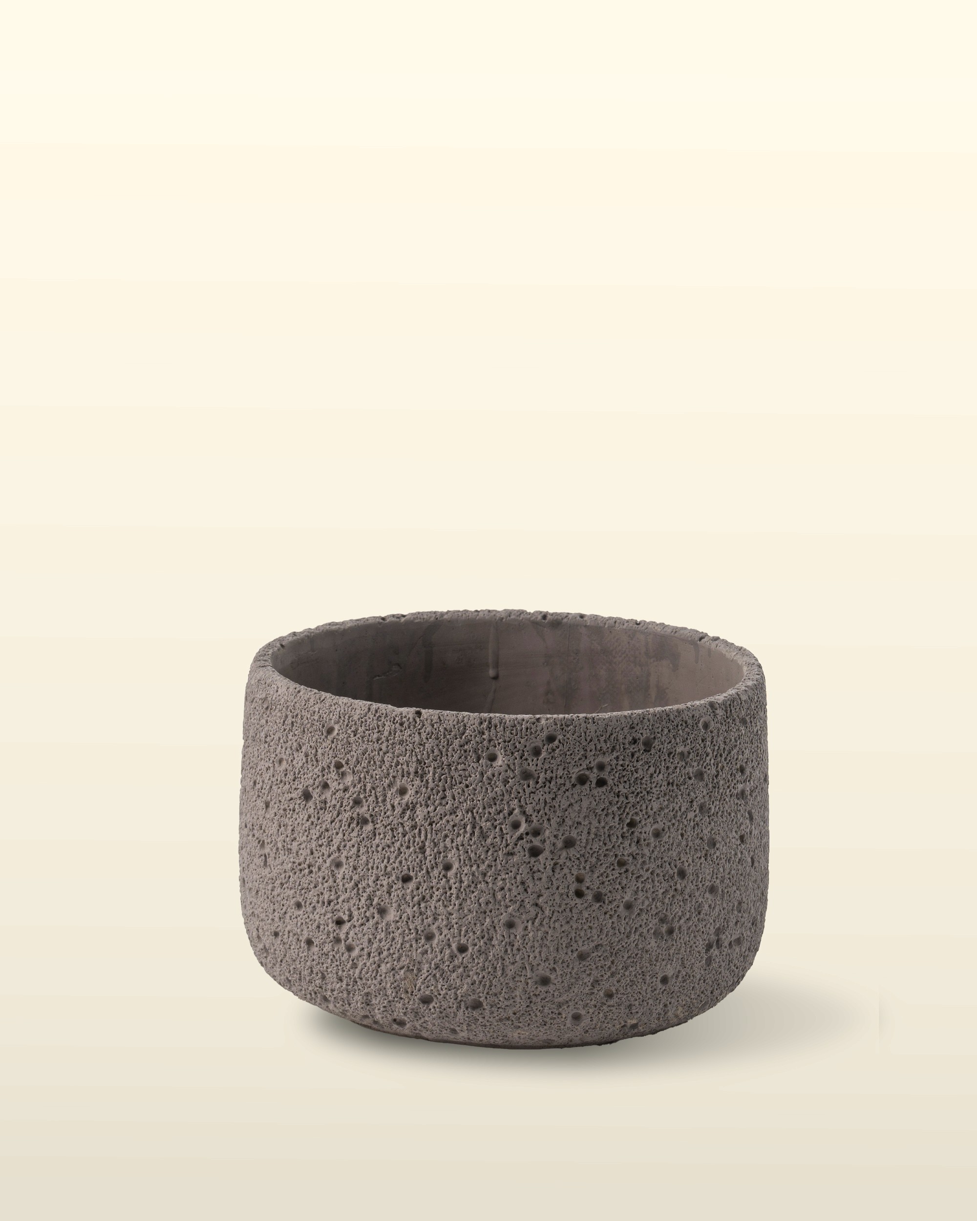 حوض بني رمادي — 20×20×13.5 سم — البيت الأخضر