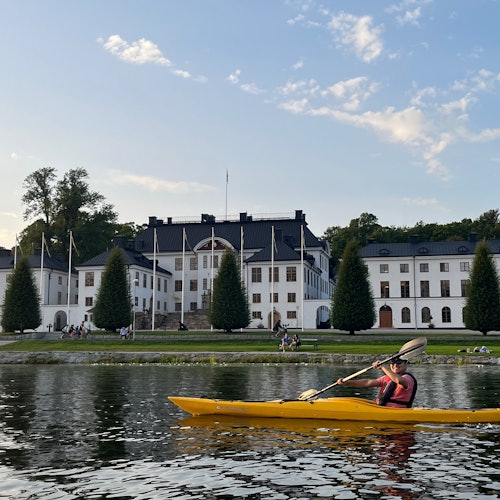 קיאקים במרכז סטוקהולם