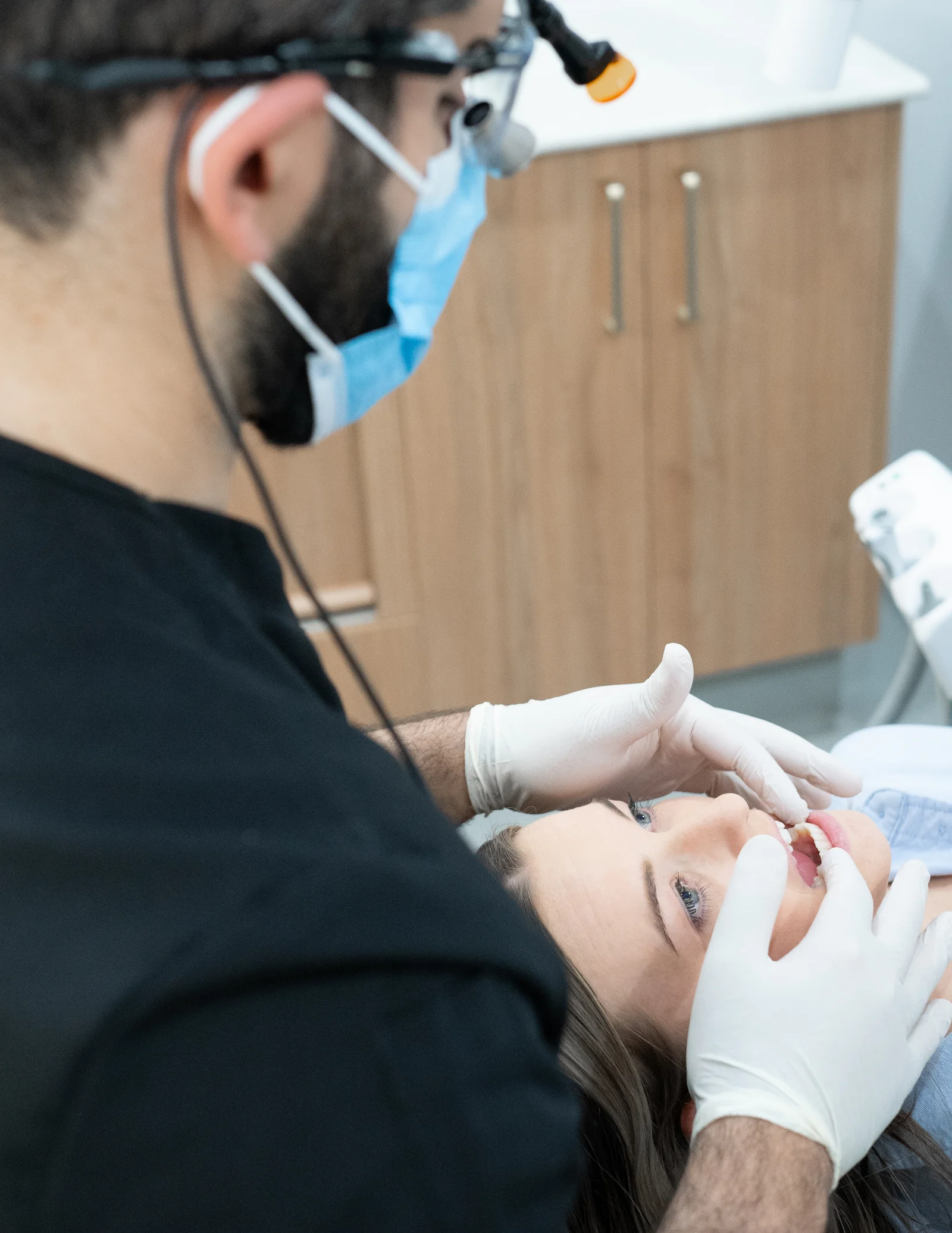 Dr Annas Ayoub Colac