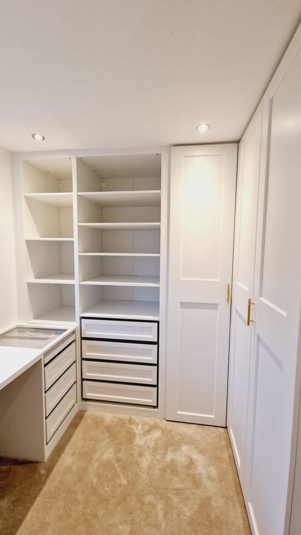 white dressing room